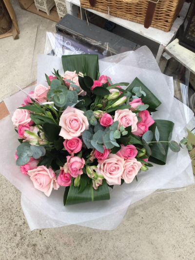 Carol's Florist Pink Rose Handtied